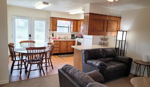 Charming 2 Bedroom Duplex Cottage with All Amenities