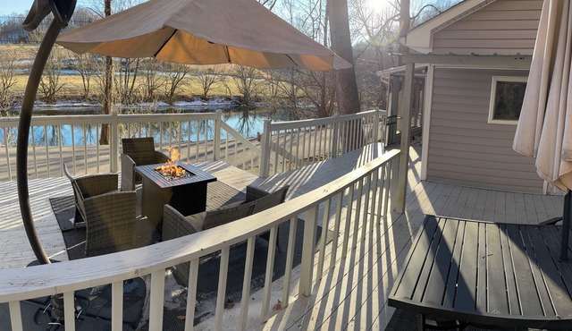 Charming 2-bedroom fishing cabin in brilliant Gate City with AC, WiFi