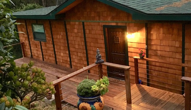 Charming 2 Bedroom Getaway for Monthly Rentals With Amazing Ocean Views