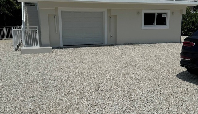 Charming 2-bedroom house in welcoming Islamorada with WiFi, AC