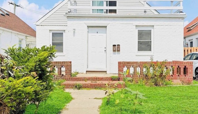 Charming 2-bedroom house in fantastic Long Beach with WiFi