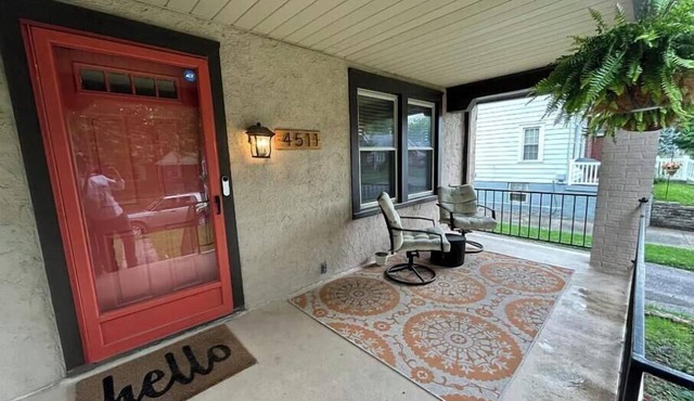 Charming 2-bedroom house in brilliant Louisville