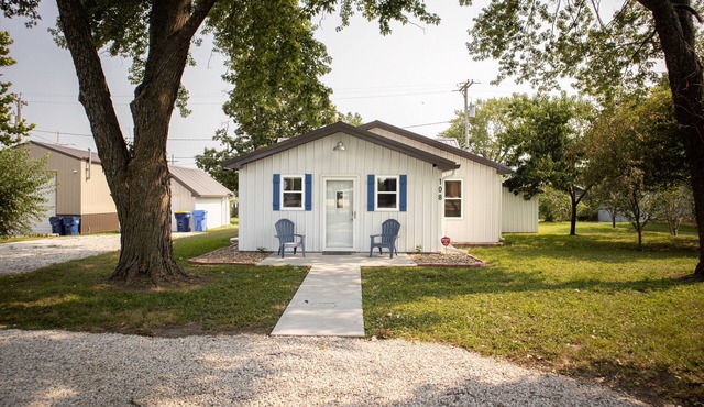 Charming 2-bedroom home in Tonganoxie, Kansas