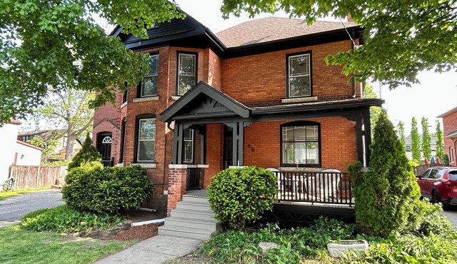 Charming 2-bedroom heritage house in the heart of village of Dundas in Hamilton