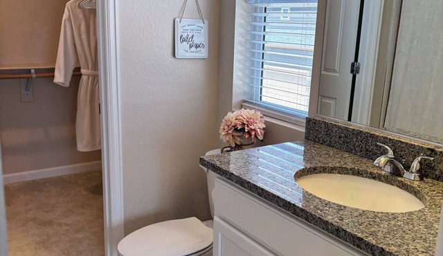 Charming 2-bedroom house in delightful Johnstown