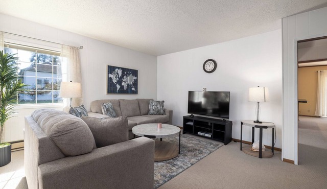 Charming 2-bedroom house in walking distance to downtown La Conner