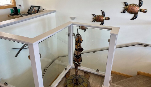 Charming 2-bedroom house with WiFi and Ocean/Morro Rock views. 5 min to beach
