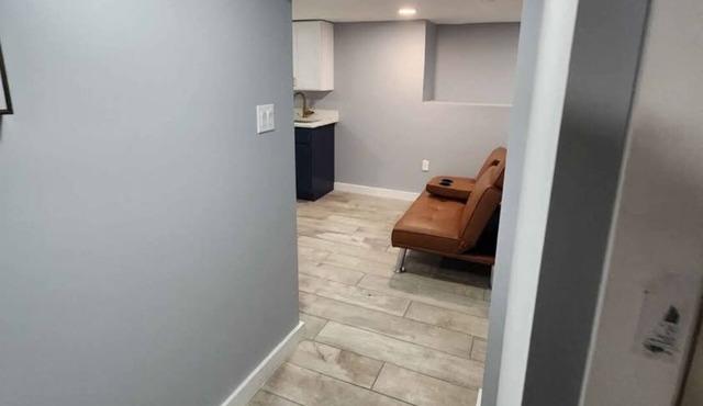 Charming 2-bedroom house with WiFi, AC in enjoyable Oxon Hill