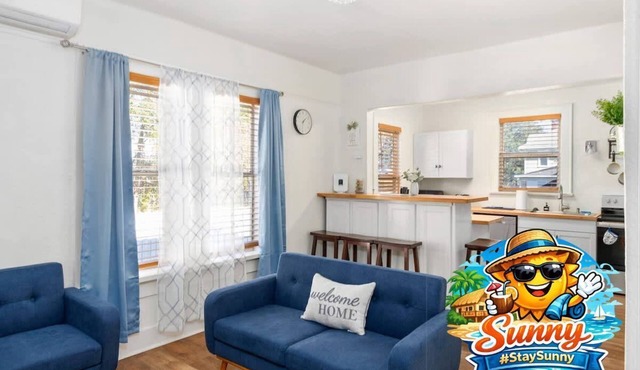 🏡 Charming 2-Bedroom Home in Lakeland