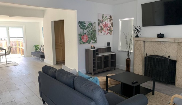 Charming 2-Bedroom Home in Prime Miami Location