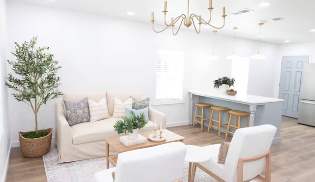 Charming 2-bedroom home close to downtown and University of Mary-Hardin Baylor
