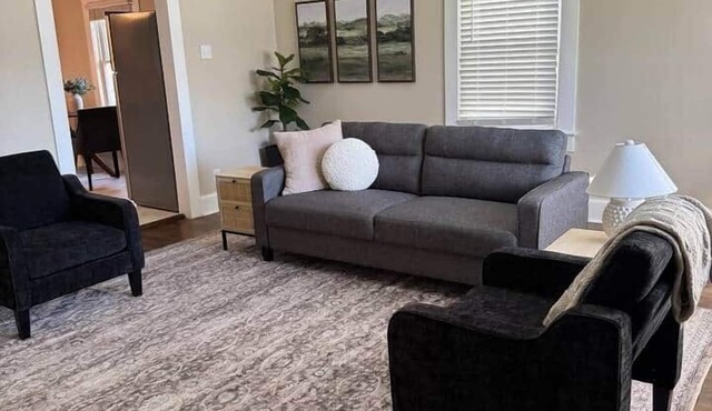 Charming 2 bedroom Home