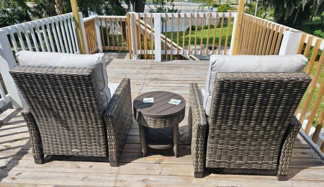 Charming 2-bedroom house - Stunning Views of Lake Minneola in Heart of Downtown