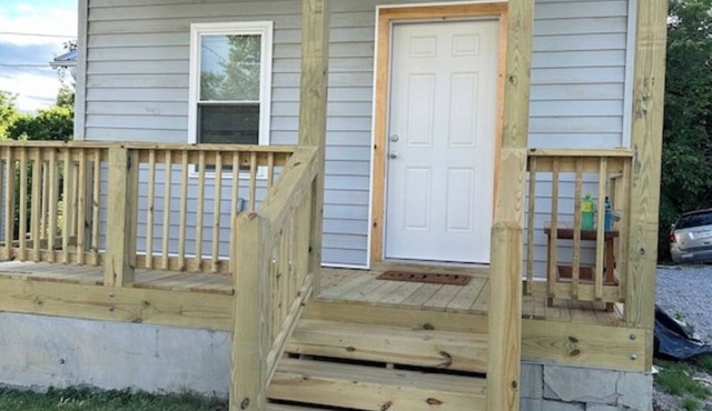 Charming 2-bedroom house in Danville with AC and WiFi