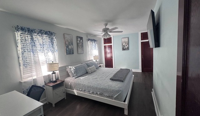Charming 2-bedroom house in beautiful Lewellen. Minutes away from Lake Mac!