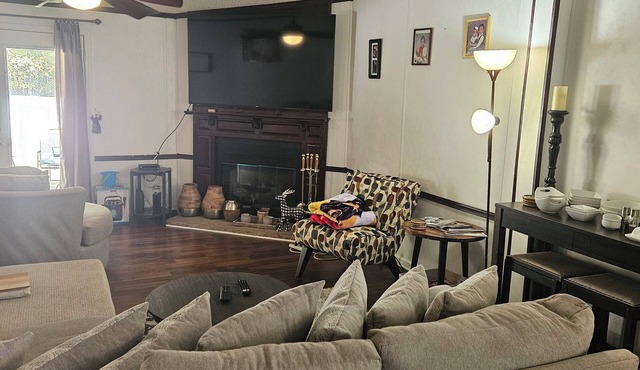 Charming 2-bedroom house in serene Ahoskie with AC, WiFi