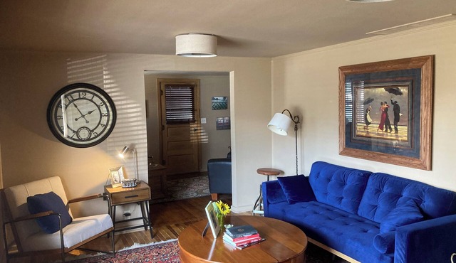 Charming 2-bedroom house in lovely Peru with AC