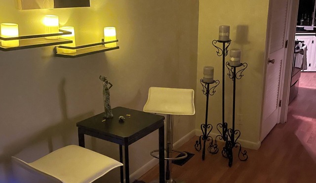 Charming 2-bedroom house with WiFi and AC in Dayton