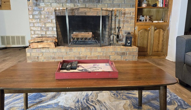 Charming 2-bedroom house with AC in tranquil Tyler