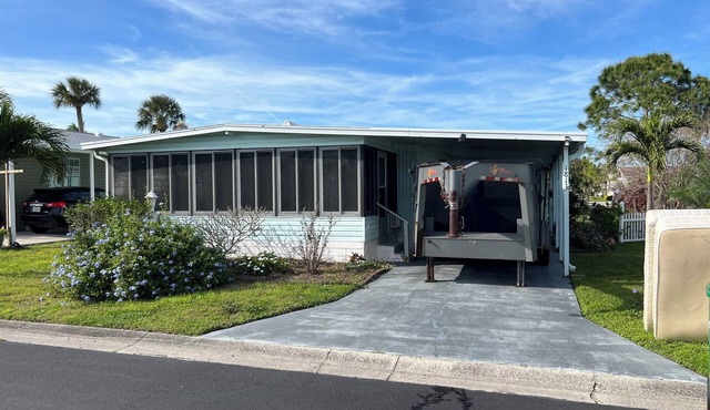 Charming 2-bedroom mobile home with WiFi, AC in peaceful Melbourne
