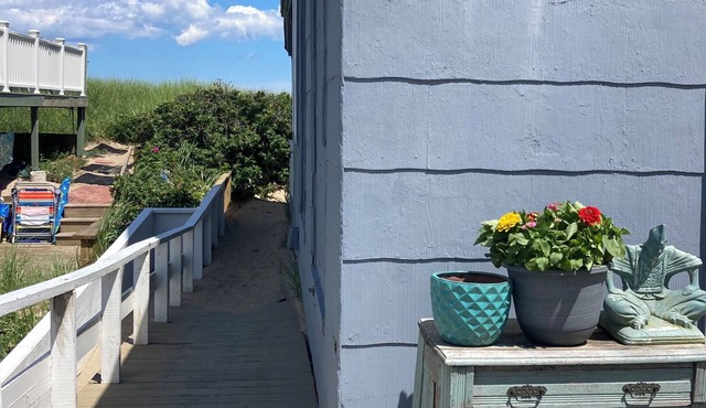 Charming 2-bedroom Oceanfront cottage with all amenties in fabulous Salisbury