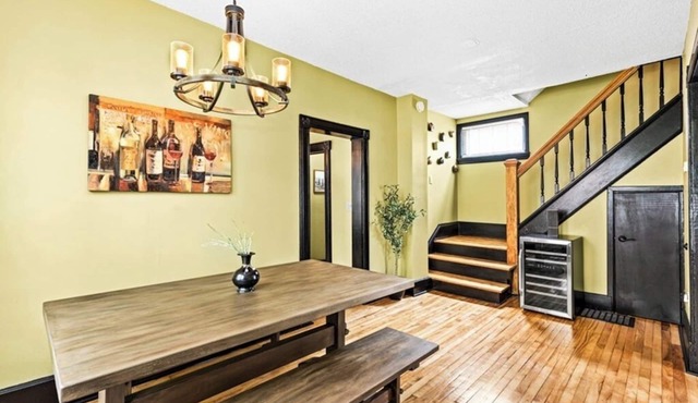 Charming 2-Bedroom Pet-Friendly Home Walkable to Downtown, Murals & Coffeehouse
