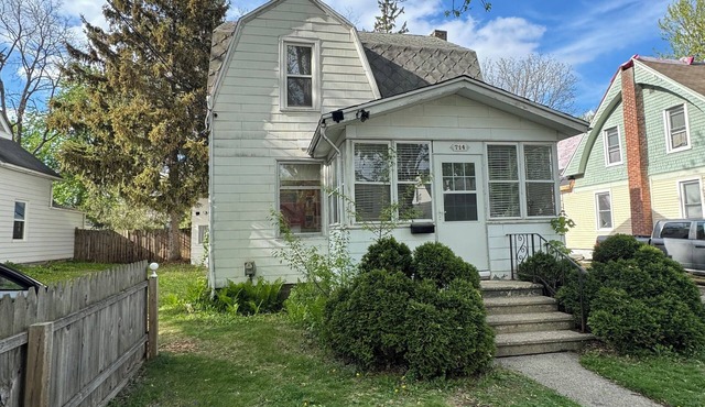 Charming 2-bedroom Private Upstairs Loft in house in enchanting Jackson