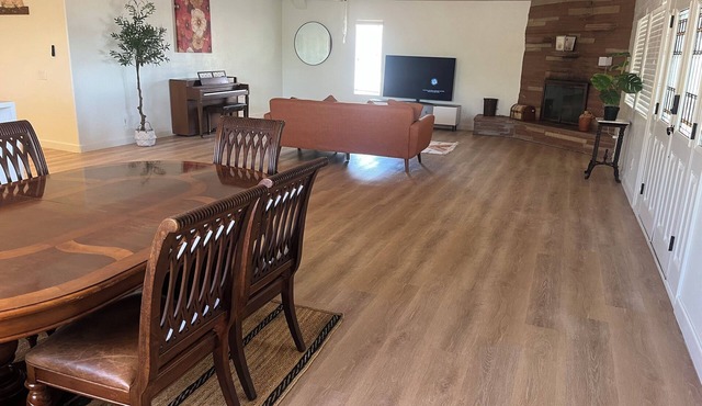 Charming 2-bedroom ranch house in brilliant Scottsdale with AC/