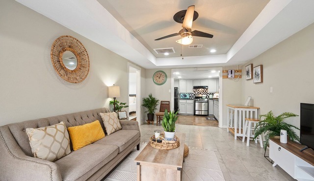 Charming 2-Bedroom Retreat in Southwest Houstonn