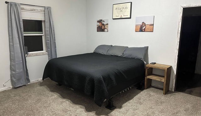 Charming 2-bedroom Shouse with WiFi, AC in lovely Allen