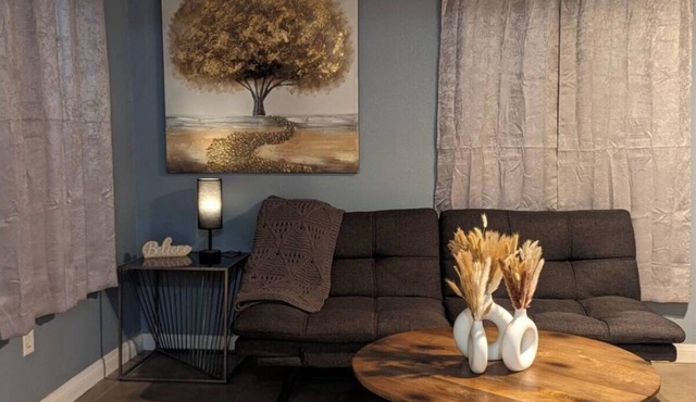 Charming 2-bedroom apartment in the heart of bakersfield