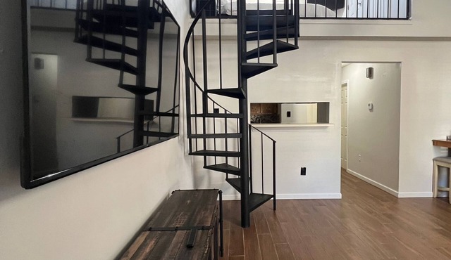 Charming 2-bedroom townhome in brilliant Baton Rouge minutes from LSU