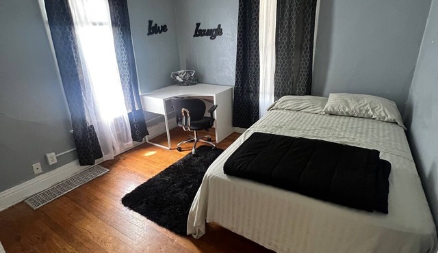 Charming 2-bedroom apartment in marvelous Blue Island with WiFi