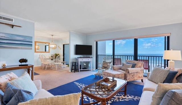Charming 2 Bedroom Sea Oats - 211 in Boca Grande, perfect for a relaxing getaway.