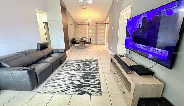 Charming 2-bedroom house in enchanting Casselberry with AC