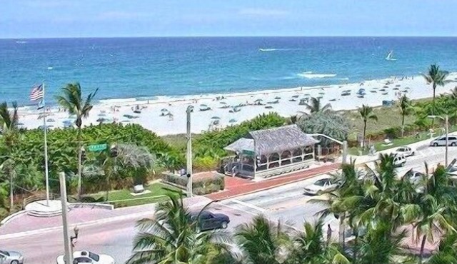 Charming 2 Bedroom Downtown Delray Beach Cottage