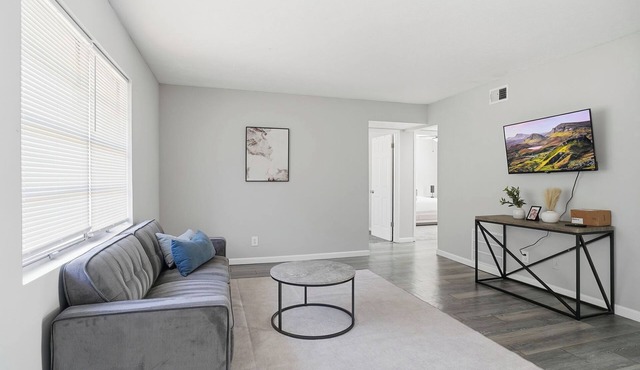 Charming 2-Bedroom Retreat | Comfort Meets Style