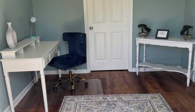 Charming 2-bedroom house close to stadium and hospitals