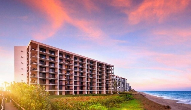 Charming 2-bedroom Vistana Beach Club in tranquil Jensen Beach