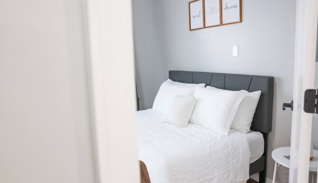 Charming 2-bedroom apartment, Easy access to NYC