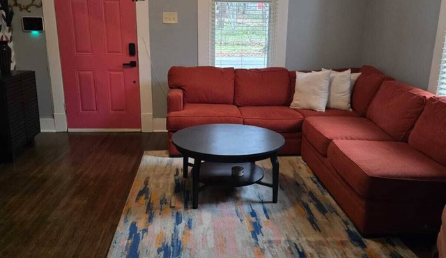 Charming 2-bedroom house - Perfect for Short-Term Rental