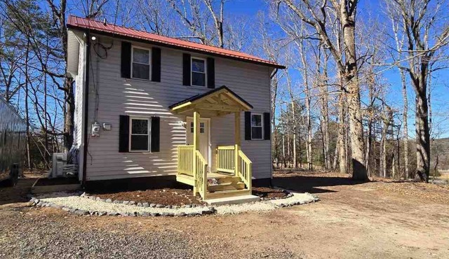 Charming 2-bedroom house in beautiful Chatmoss, VA AKA Martinsville,VA