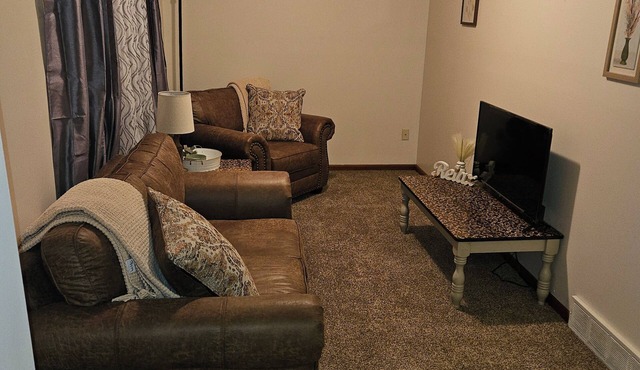 Charming 2-bedroom apartment with AC, WiFi in lovely Phillipsburg