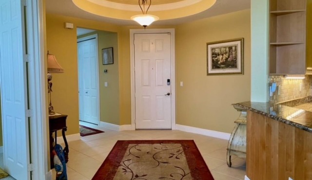 Charming 2-bedroom condo with Canal View Punta Gorda Isles