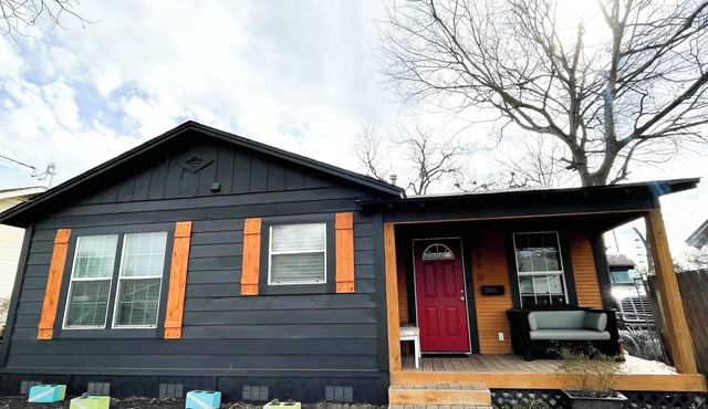 Charming 2-bedroom house south of downtown San Antonio
