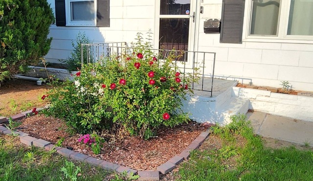 Charming 2-bedroom house in superb Scottsbluff with WiFi, AC