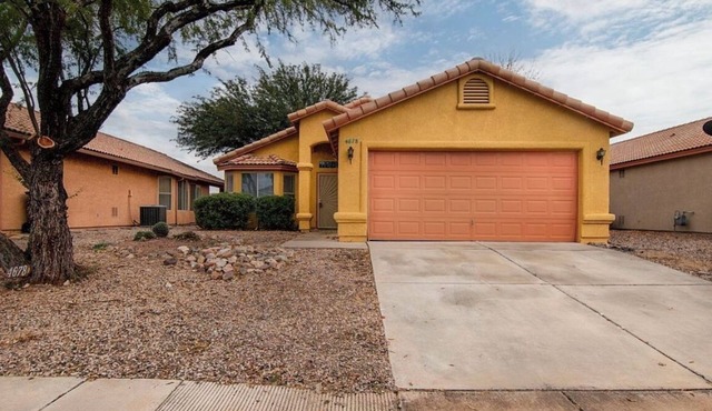 Charming 2-bedroom house in lovely Sierra Vista with WiFi, AC
