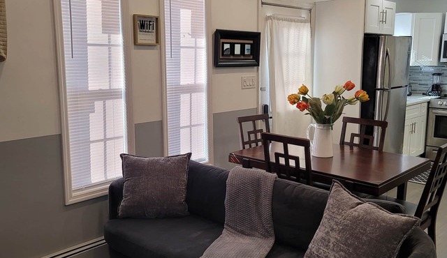 Charming 2-bedroom apartment with WiFi, AC in enchanting Wading River