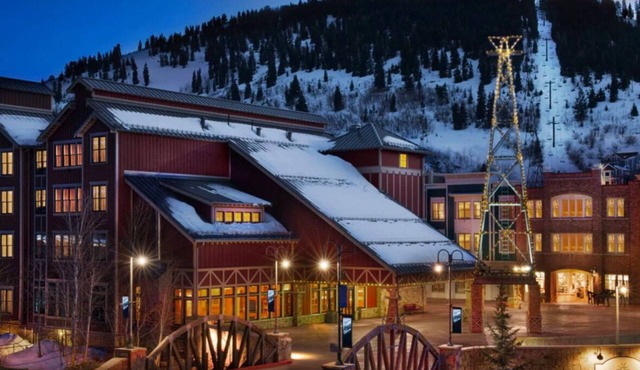 Charming 2-bedroom Villa in Park City with fitness room, WiFi- Prime location