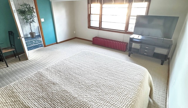 Charming 2-bedrooms in Watchung with Lake Access, Self-Checkin and Parking